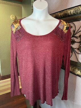 Spoiled Ribbed With Lace / Print & Metal Embellished LS Top Sz 1X